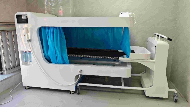 洗浴设备,护理院家具,全自动洗澡机