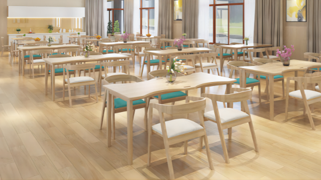 养老院的适老餐桌椅都有哪些适老化设计-正易养老院家具