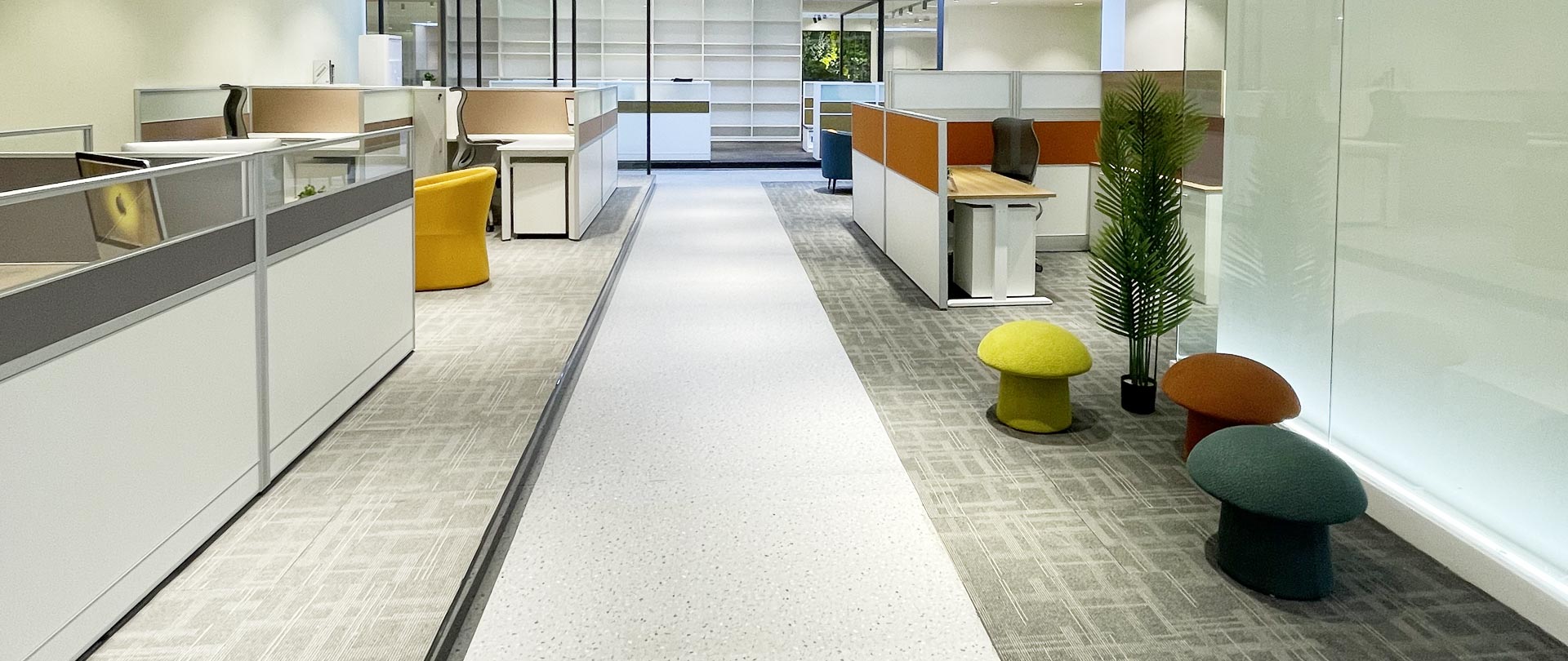 正易家居办公家具展厅