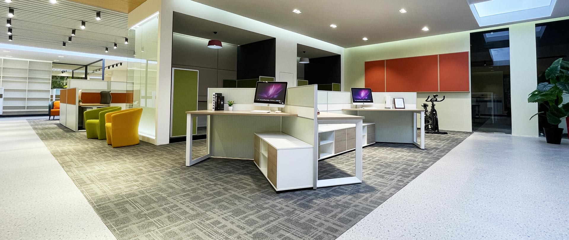 正易家具办公家具展厅2