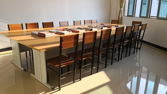 正易办公家具为石湾消防增添保障与舒适！