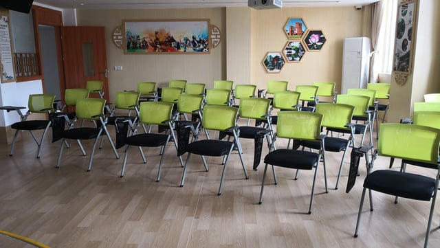 正易为禅城居家养老服务中心提供温馨舒适的养老家具！